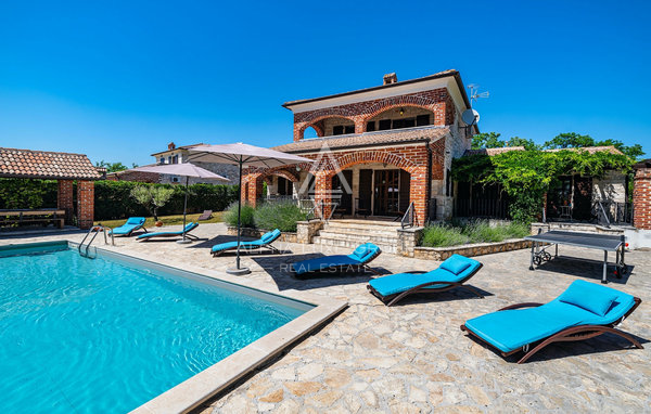Istria, Višnjan: Villa in pietra con piscina e privacy