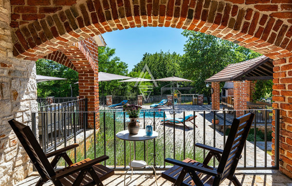 Istria, Višnjan: Villa in pietra con piscina e privacy