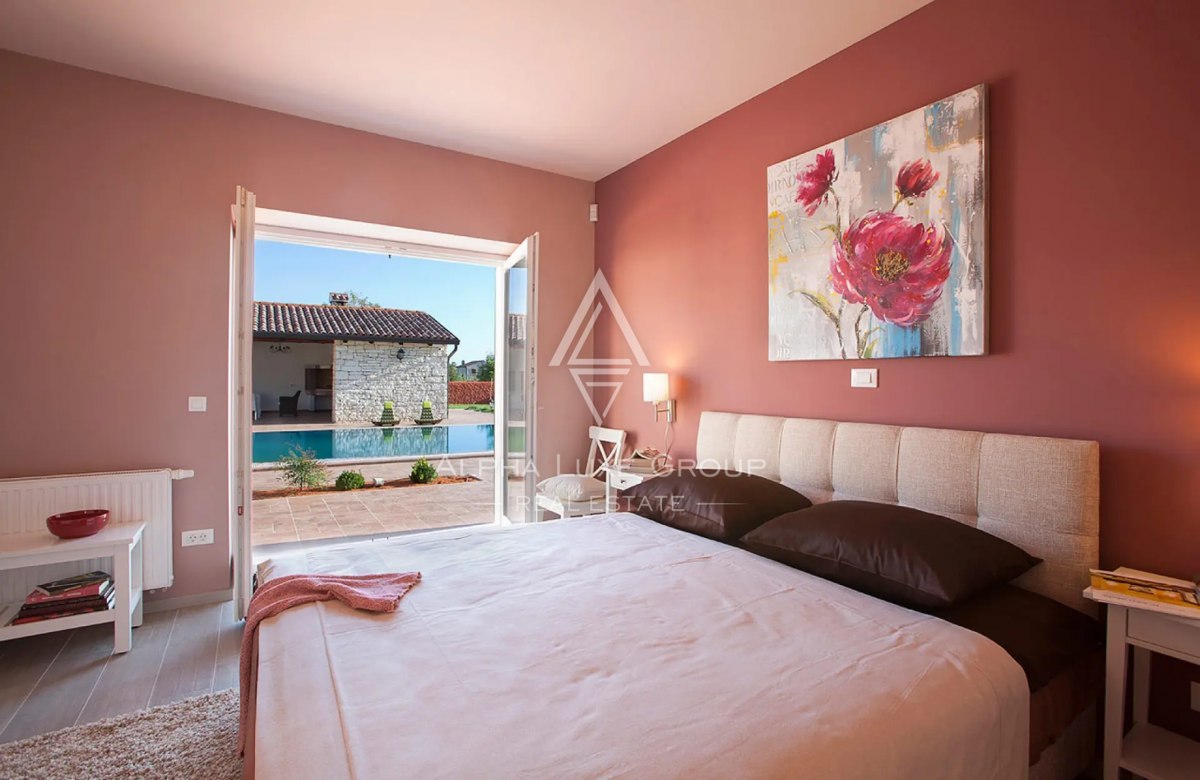 Istria, Svetvinčenat – Villa moderna con piscina