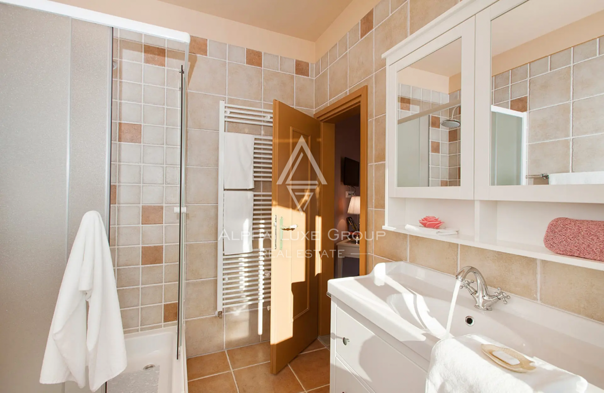 Istria, Svetvinčenat – Villa moderna con piscina