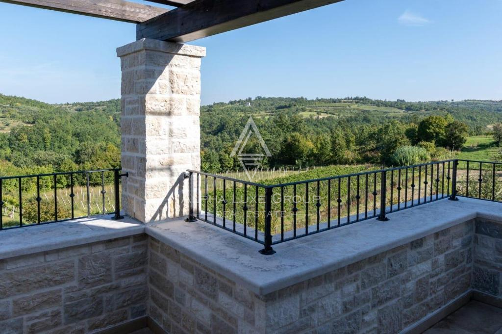 Istria, Momjan: Villa di lusso con vista panoramica