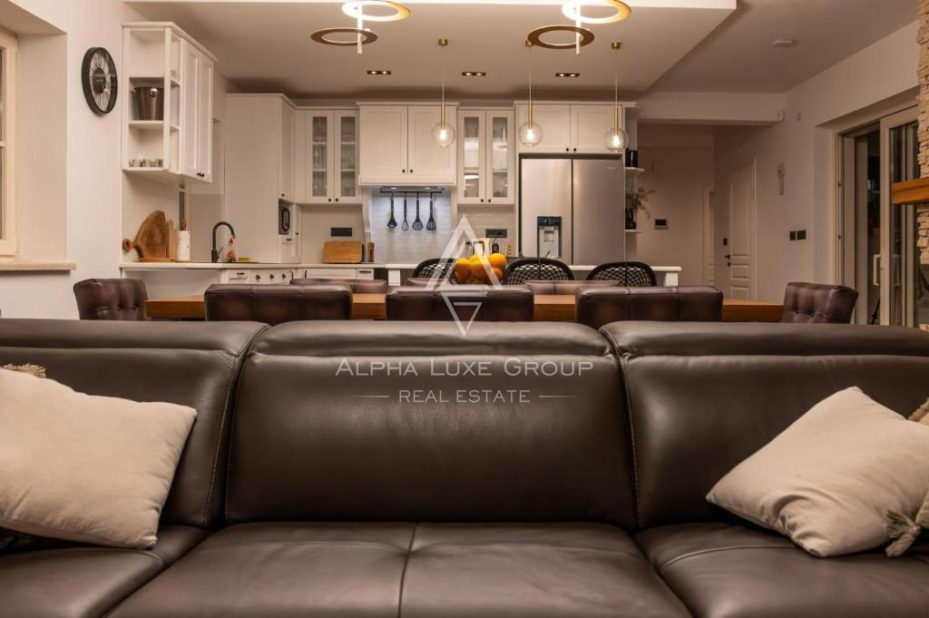 Istria, Momjan: Villa di lusso con vista panoramica