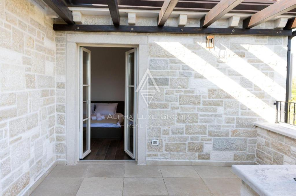 Istria, Momjan: Villa di lusso con vista panoramica