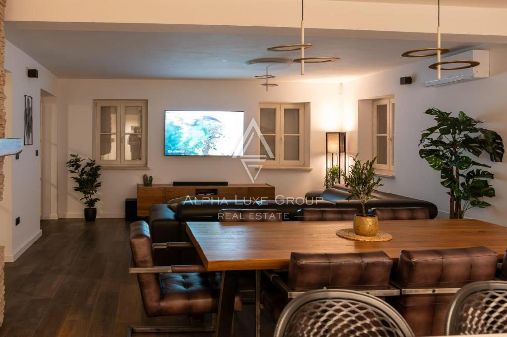 Istria, Momjan: Villa di lusso con vista panoramica