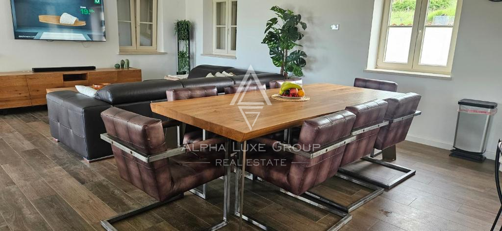 Istria, Momjan: Villa di lusso con vista panoramica