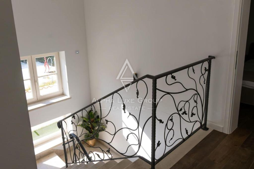 Istria, Momjan: Villa di lusso con vista panoramica