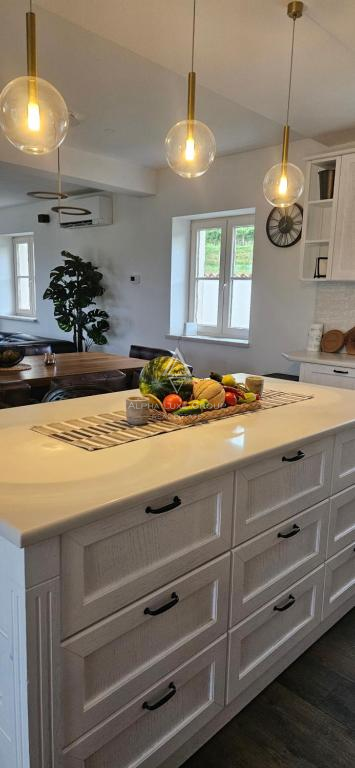 Istria, Momjan: Villa di lusso con vista panoramica