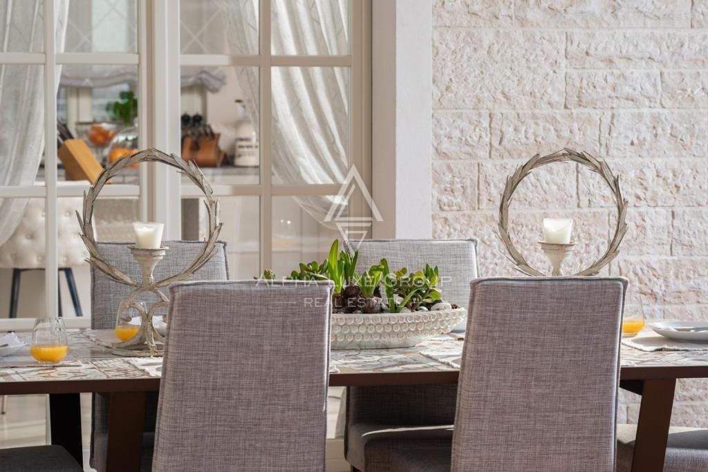 Istria, Poreč – Villa di lusso con piscina e vista mare