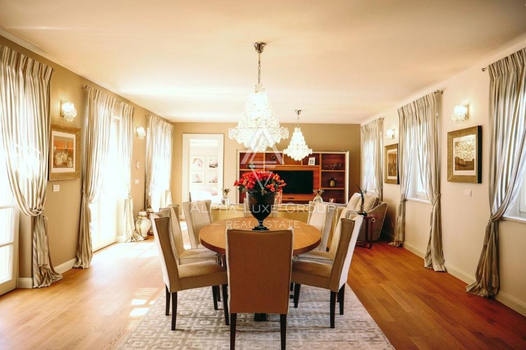 Istria, Poreč – Villa di lusso con piscina e vista mare