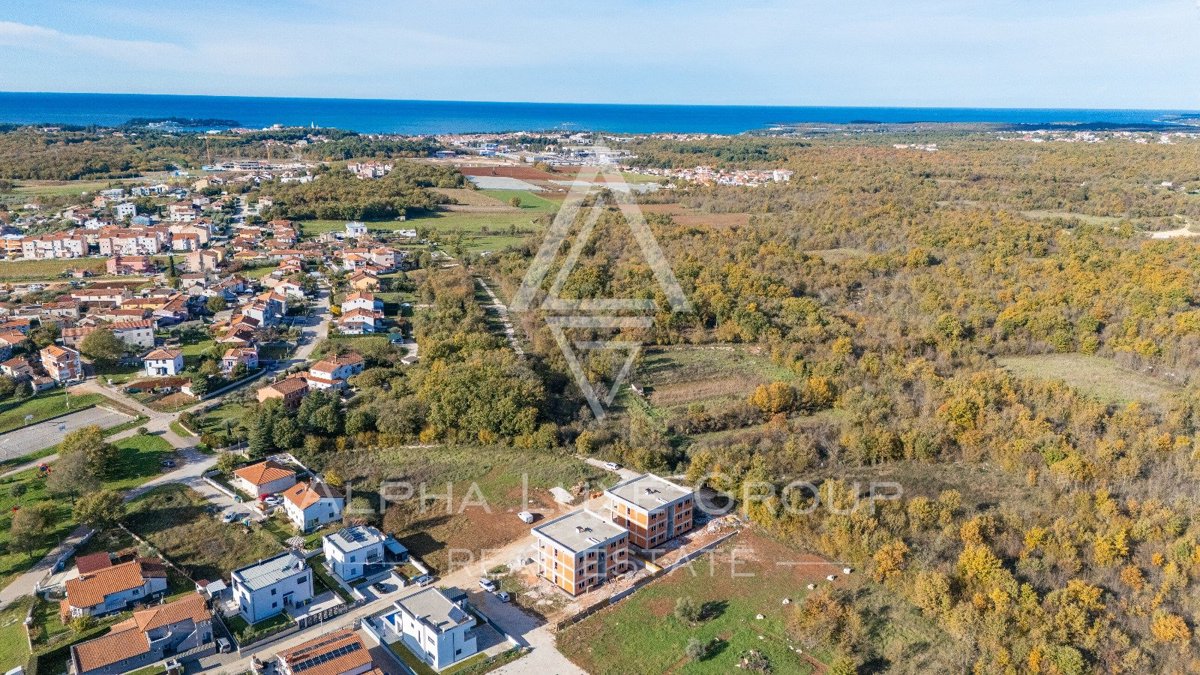 Istria, Poreč – Lussuoso appartamento nuovo al 1° piano, a 3 km dal centro città in vendita