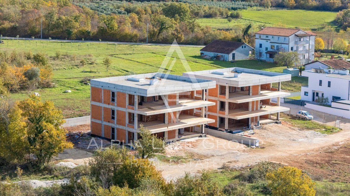 Istria, Poreč – Lussuoso appartamento nuovo al 1° piano, a 3 km dal centro città in vendita