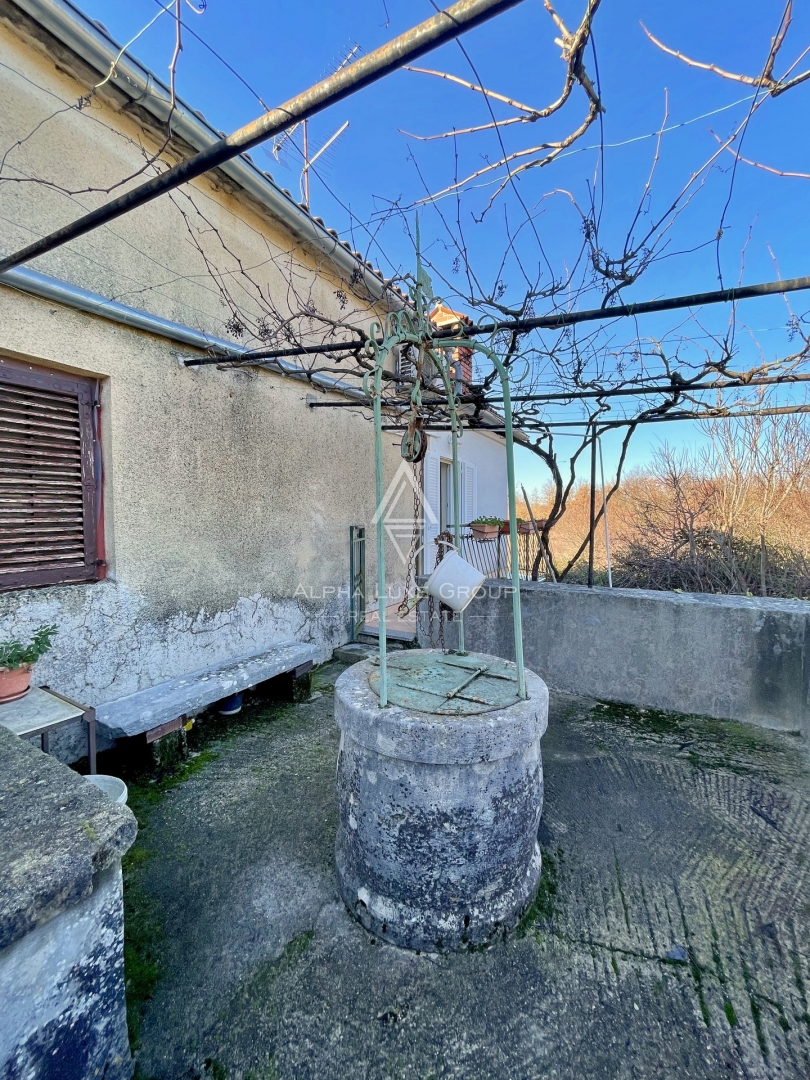 Istria, Kanfanar – Casa in pietra con fienile, cortile e opzioni di acquisto flessibili in vendita