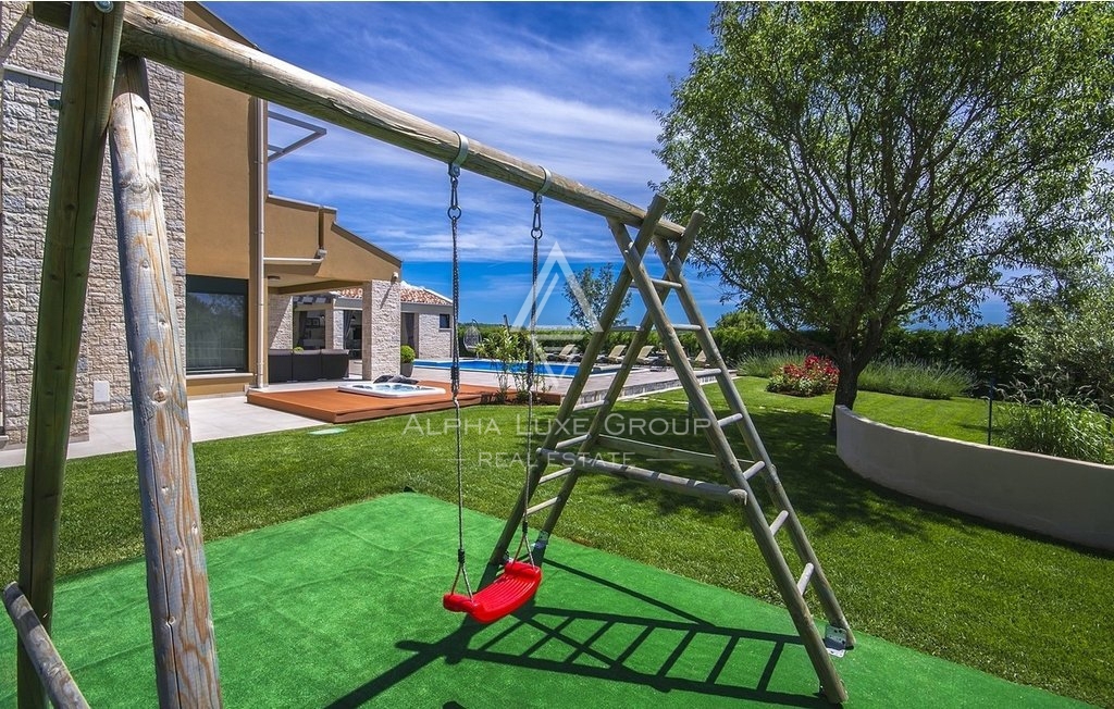 Istria, Sveti Lovreč - Villa moderna con piscina e grande giardino