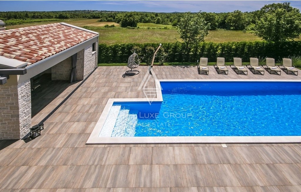 Istria, Sveti Lovreč - Villa moderna con piscina e grande giardino