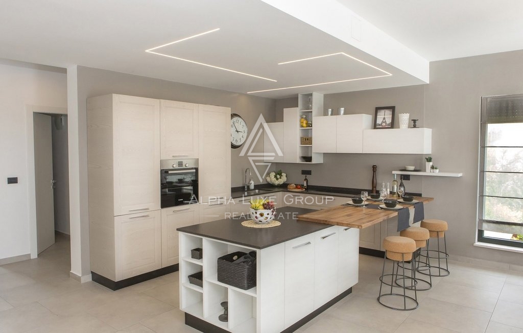 Istria, Sveti Lovreč - Villa moderna con piscina e grande giardino