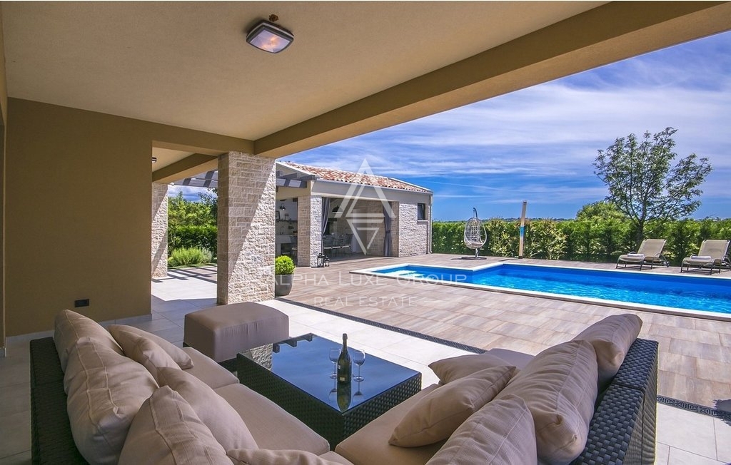 Istria, Sveti Lovreč - Villa moderna con piscina e grande giardino