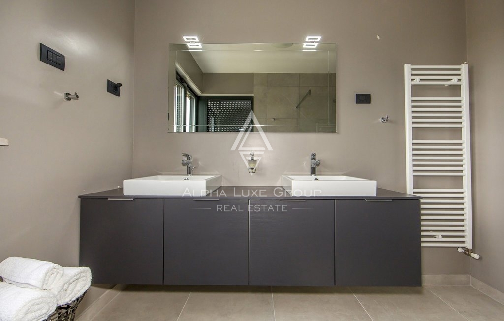 Istria, Sveti Lovreč - Villa moderna con piscina e grande giardino