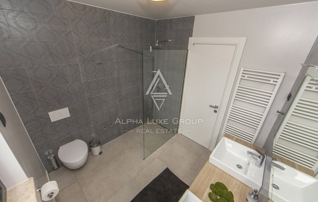 Istria, Sveti Lovreč - Villa moderna con piscina e grande giardino