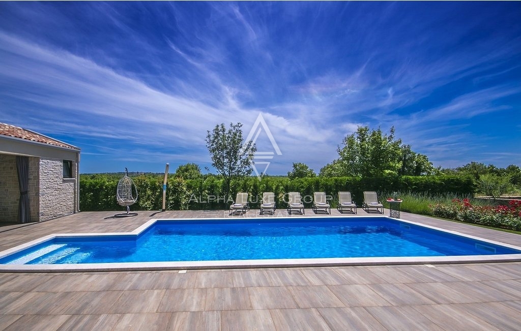 Istria, Sveti Lovreč - Villa moderna con piscina e grande giardino