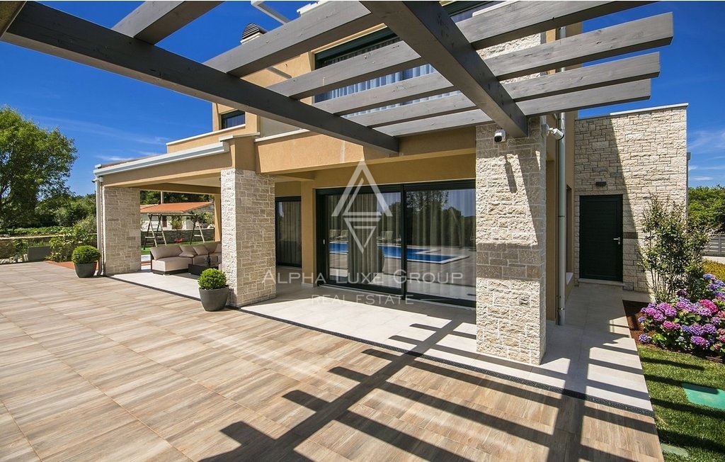 Istria, Sveti Lovreč - Villa moderna con piscina e grande giardino