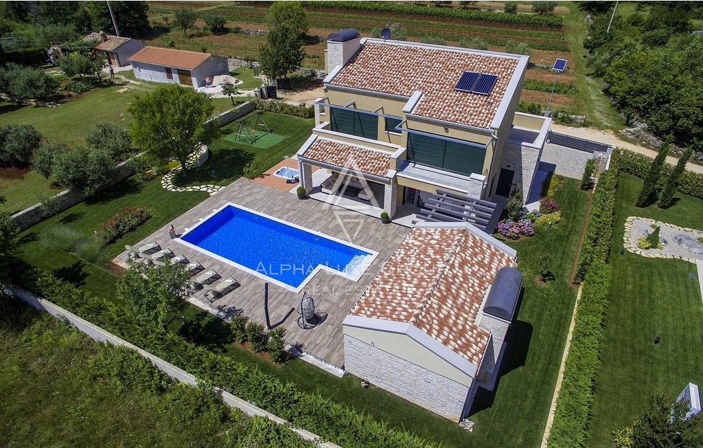 Istria, Sveti Lovreč - Villa moderna con piscina e grande giardino