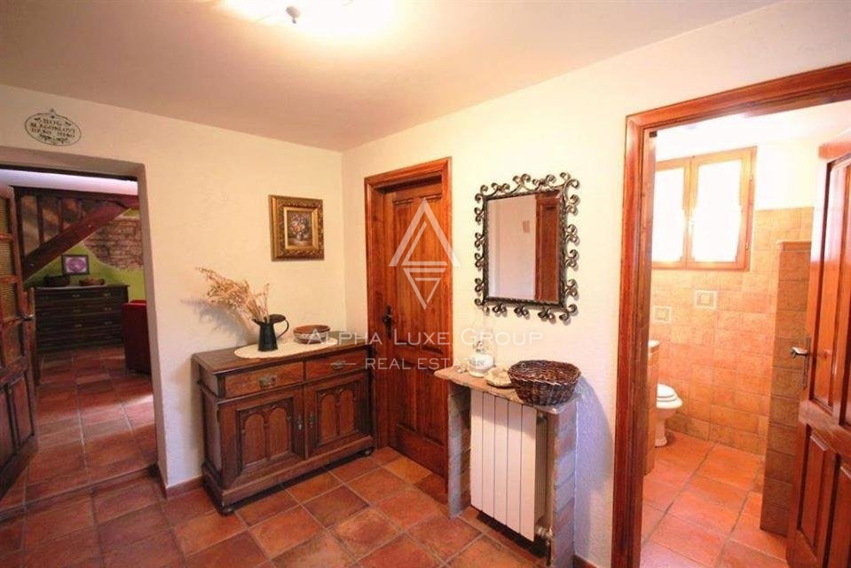 Istria, Žminj – Autentica casa in pietra istriana con piscina in vendita