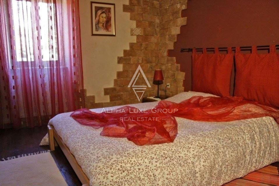 Istria, Žminj – Autentica casa in pietra istriana con piscina in vendita