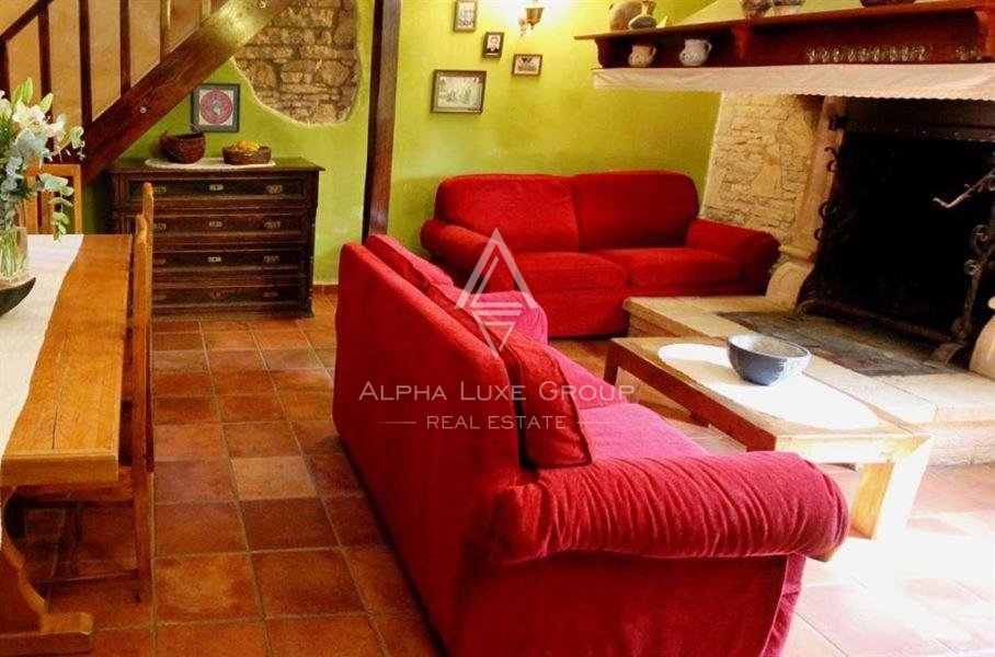 Istria, Žminj – Autentica casa in pietra istriana con piscina in vendita