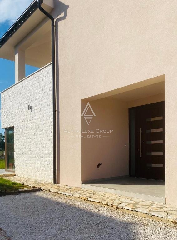 Labin, Istria: Villa moderna di pregio con piscina e vasto giardino