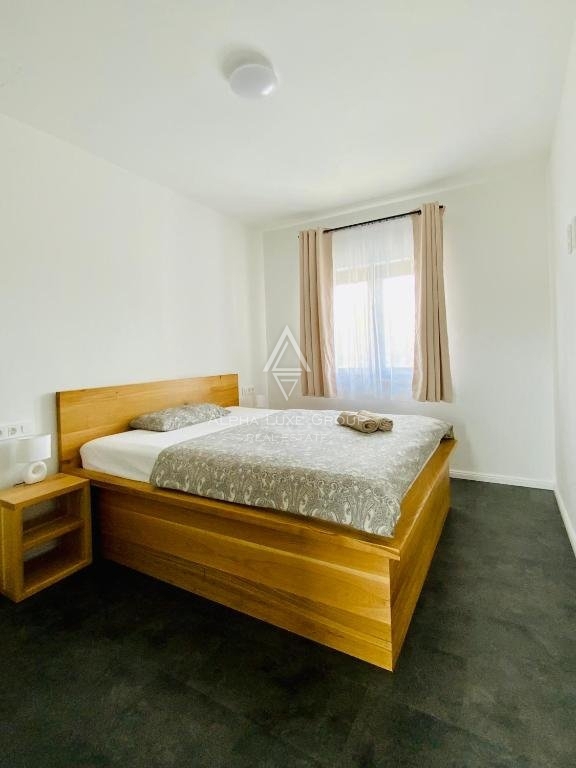 Labin, Istria: Villa moderna di pregio con piscina e vasto giardino