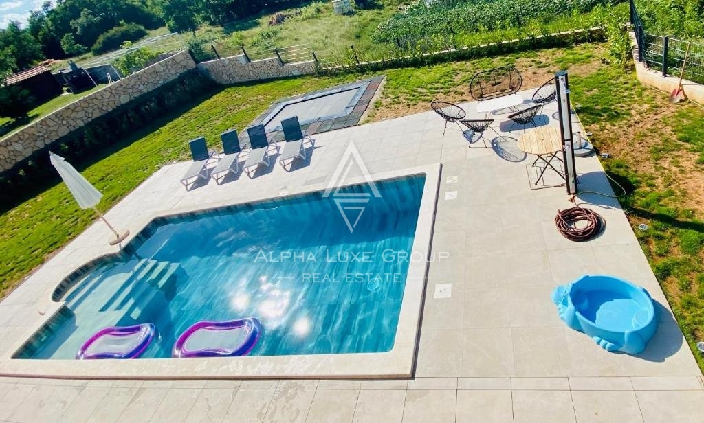 Labin, Istria: Villa moderna di pregio con piscina e vasto giardino