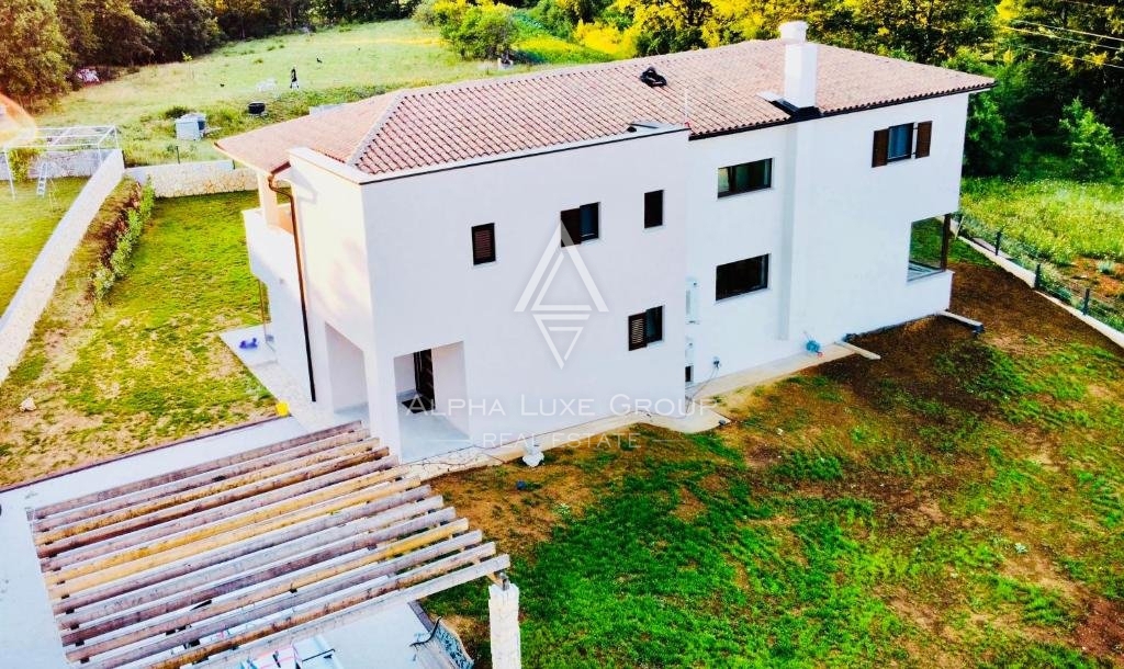 Labin, Istria: Villa moderna di pregio con piscina e vasto giardino