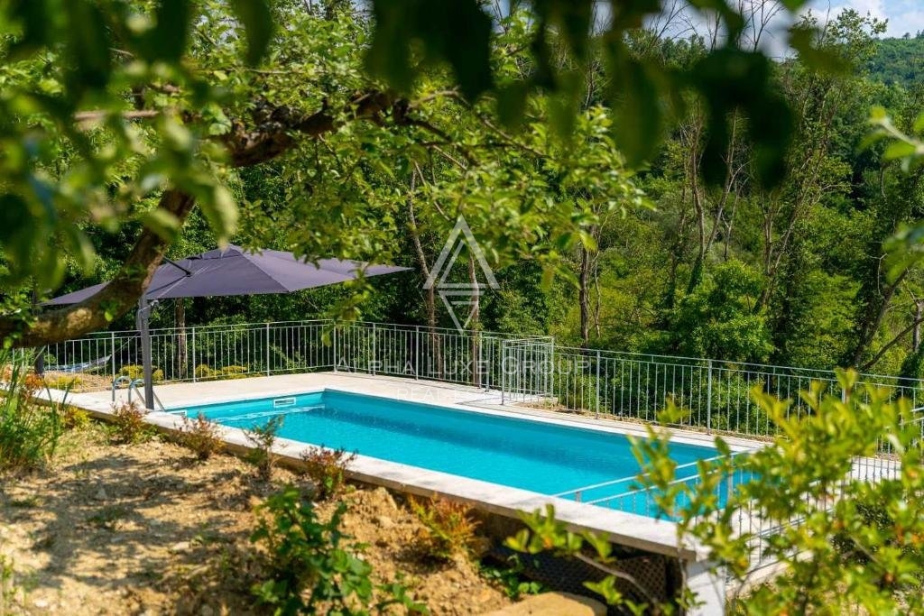 Novaki Pazinski, Istria: Villa moderna e isolata con piscina