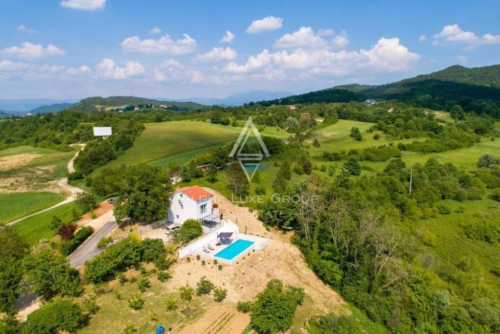 Novaki Pazinski, Istria: Villa moderna e isolata con piscina