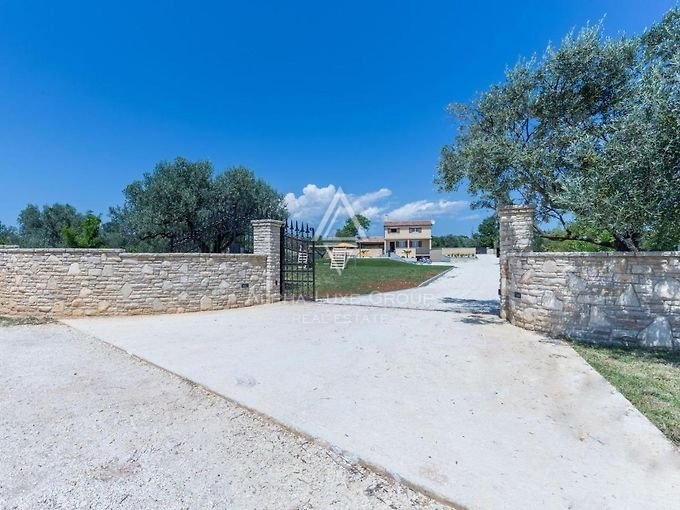 Fažana, Istria: Villa Esclusiva con Vista Mare Mozzafiato e Piscina