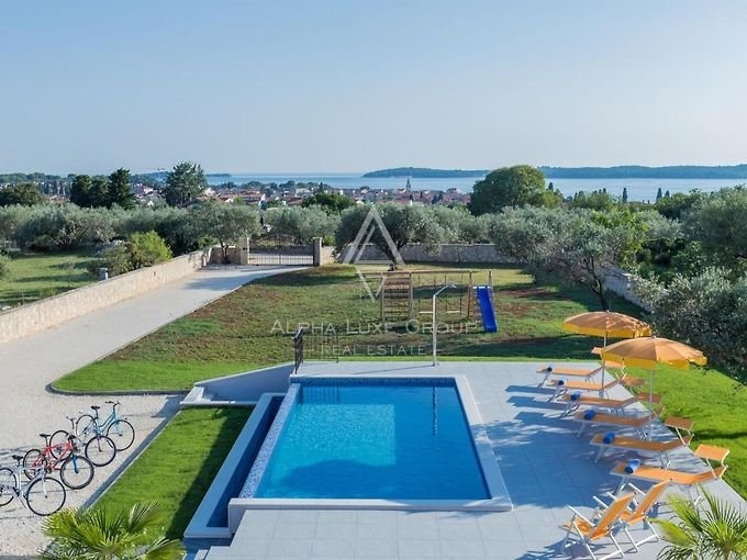 Fažana, Istria: Villa Esclusiva con Vista Mare Mozzafiato e Piscina