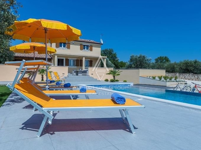 Fažana, Istria: Villa Esclusiva con Vista Mare Mozzafiato e Piscina