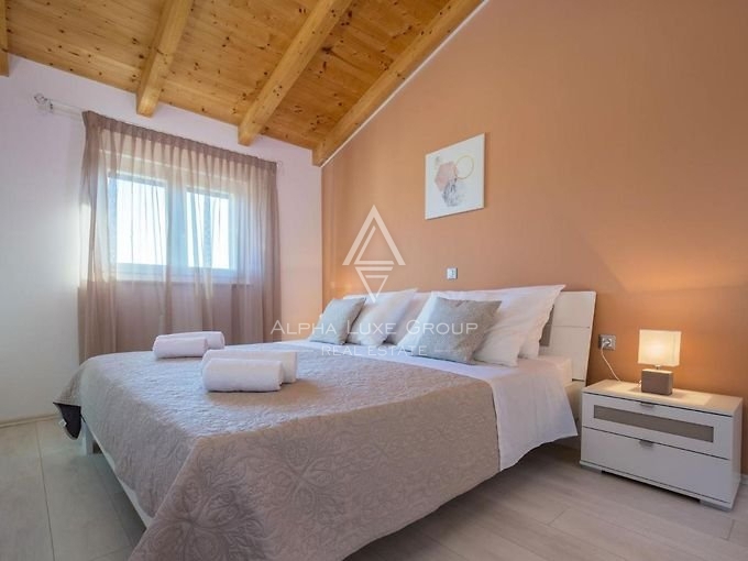 Fažana, Istria: Villa Esclusiva con Vista Mare Mozzafiato e Piscina