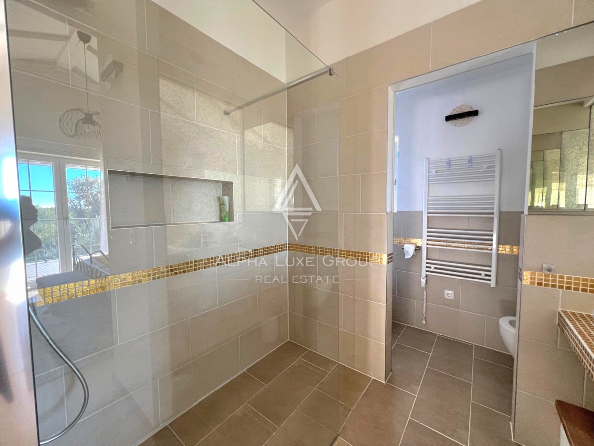 Poreč, Istria: Casa moderna in vendita in una posizione molto richiesta