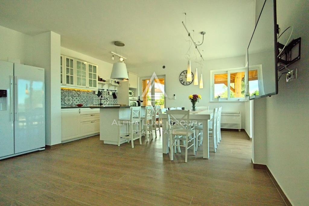 Bella villa in pietra con piscina e vista mare, Istria, Parenzo