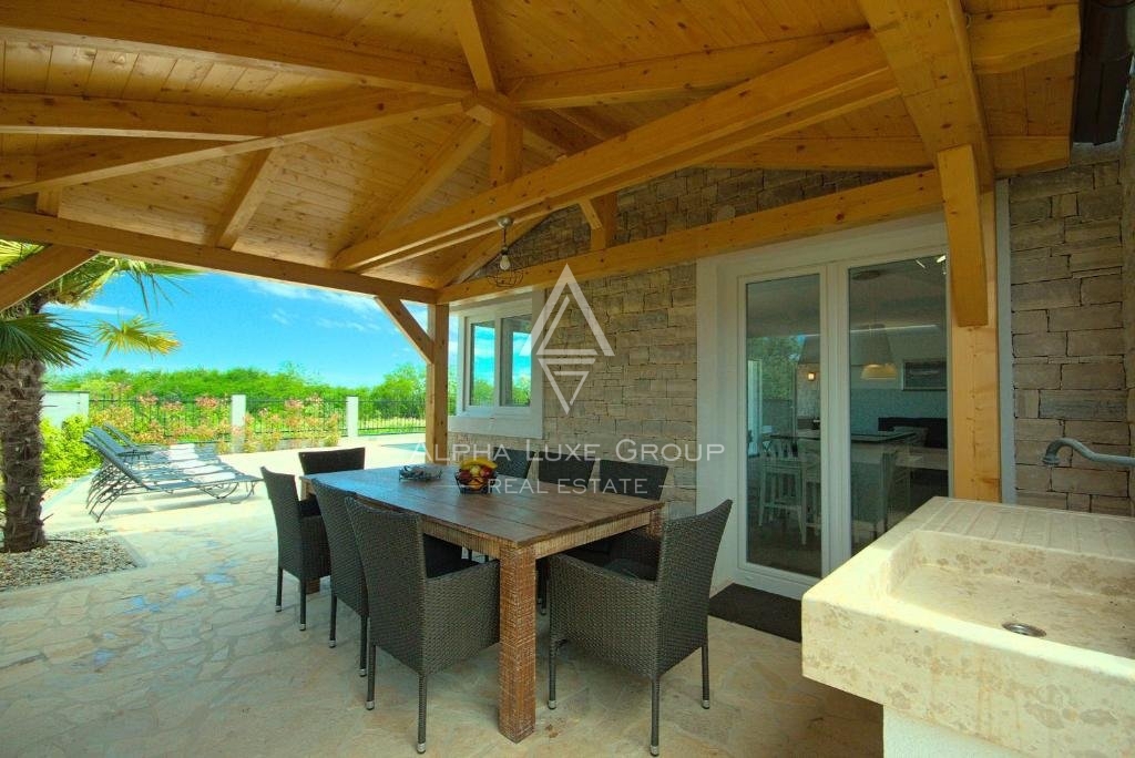 Bella villa in pietra con piscina e vista mare, Istria, Parenzo