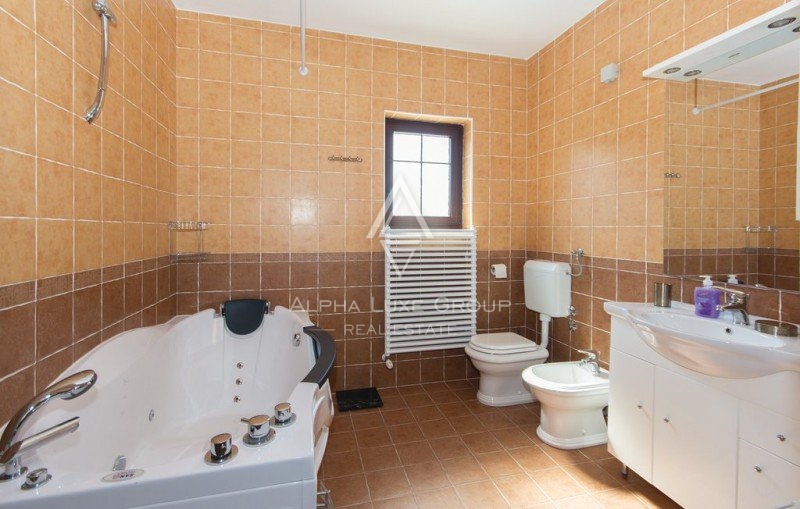 Villa classica di lusso con piscina a 50 metri dalla spiaggia, Istria, Medulin