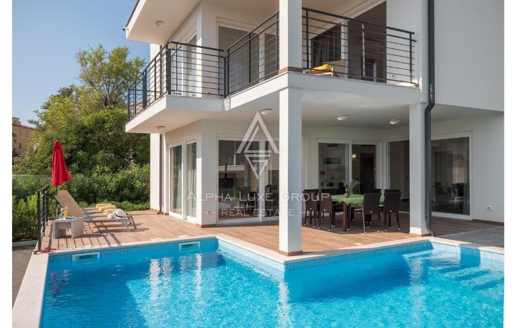 Fantastica casa con piscina sul mare e vista mare, Istria, Medulin