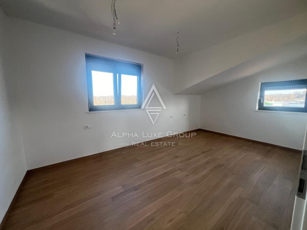 Poreč, Istria: Attico spazioso con due appartamenti