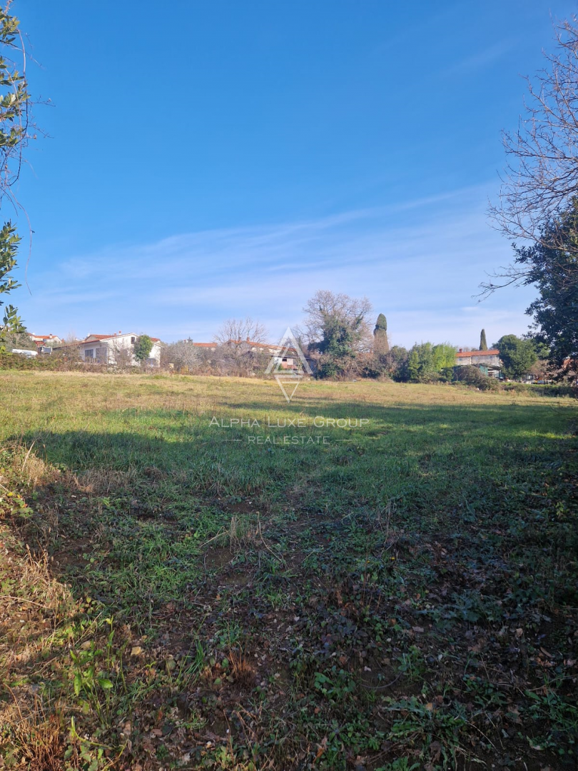 Brtonigla, Istria: Terreno edificabile a 5 km dal mare