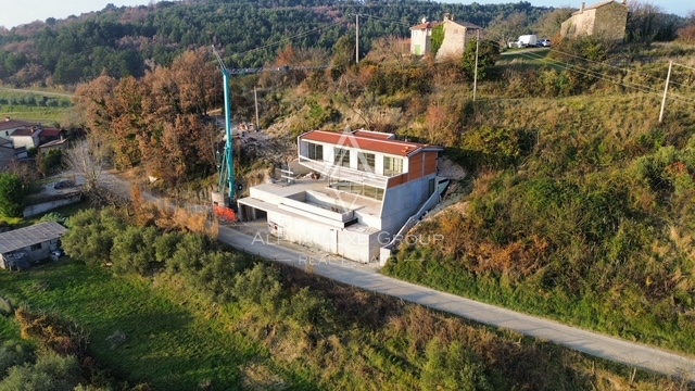 Istria, Krasica – Villa esclusiva con piscina e vista mozzafiato in vendita