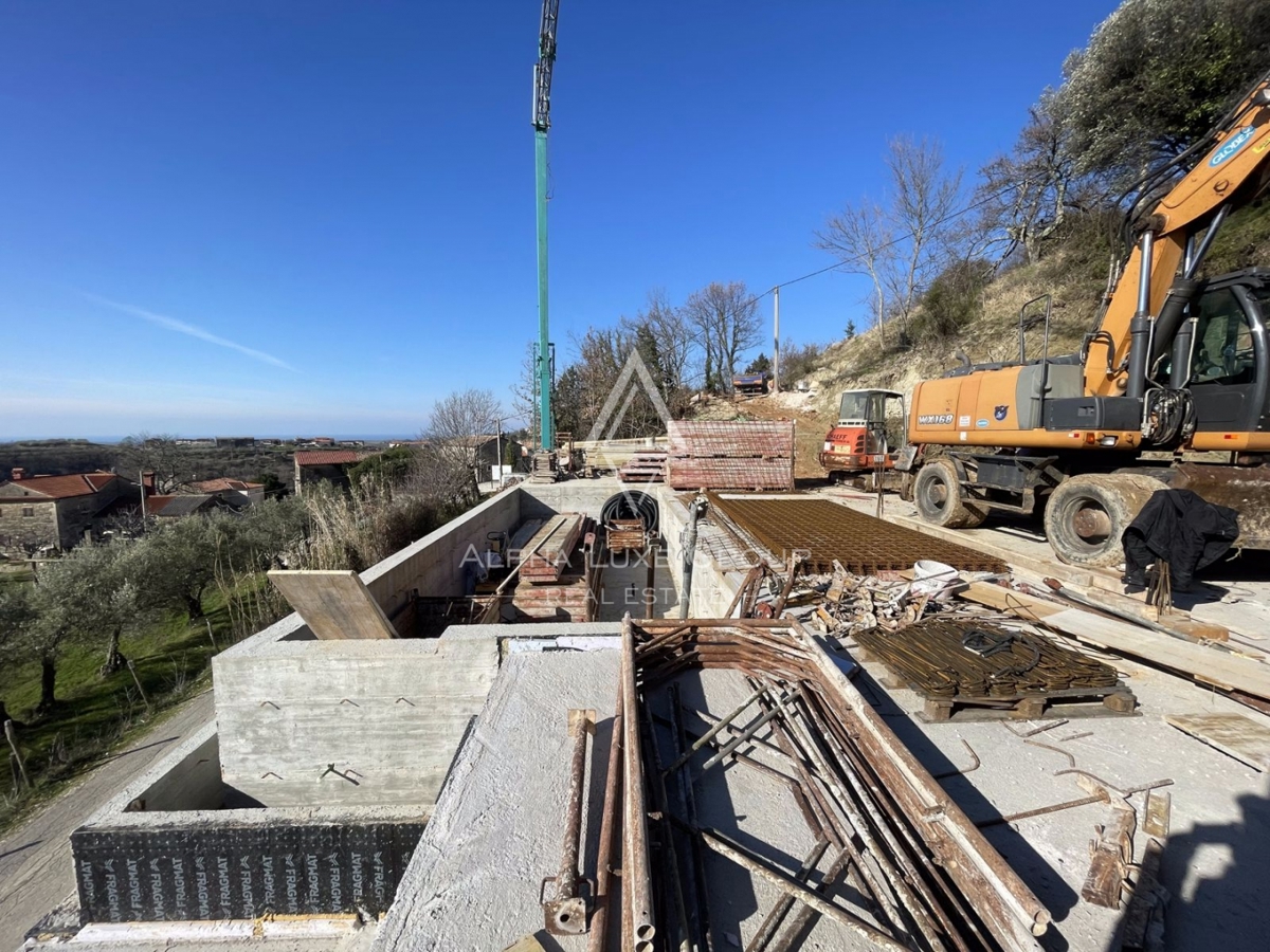 Istria, Krasica – Villa esclusiva con piscina e vista mozzafiato in vendita