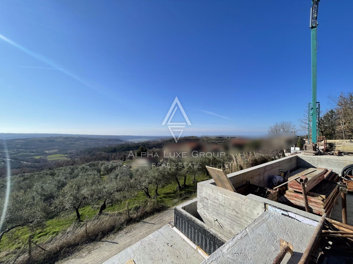 Istria, Krasica – Villa esclusiva con piscina e vista mozzafiato in vendita