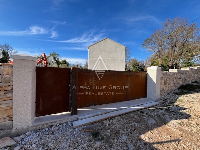 Buje, Istria – Villa moderna con piscina in zona tranquilla