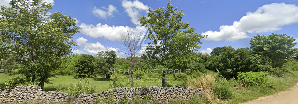 Višnjan, Istria – Terreni edificabili in vendita